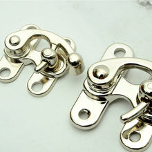 Load image into Gallery viewer, Swing Bag Clasps, 2 size of it, Old world style Clasps, Clutch Lock, Bag Making Suppliers, Leather craft tools MLT-P0000BKM