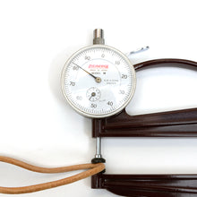 Load image into Gallery viewer, Round Oil Genuine leather Cord 4mm - 1meter, staight color leather cord, bracelet items, leather supplies MLT- P0000DGZ