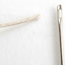 Load image into Gallery viewer, John James Saddler Needles: Leather Hand Sewing Harness Needles MLT- P00000MU