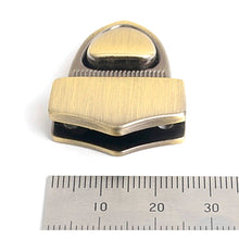 Load image into Gallery viewer, Triangle Flip Lock, Purse Clasp Hardware, Bag Making Supplies, Korea MLT- P00000VB