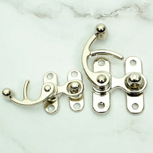 Load image into Gallery viewer, Swing Bag Clasps, 2 size of it, Old world style Clasps, Clutch Lock, Bag Making Suppliers, Leather craft tools MLT-P0000BKM
