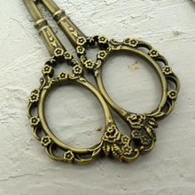 Load image into Gallery viewer, Craft classic mini scissors for thread fabric cutting small scissors side scissors Leather craft tools, MLT-P0000DRL
