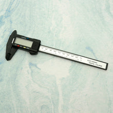 Load image into Gallery viewer, entry type Digital Thickness Gauge, Leather Max 150mm Thickness Gauge 0.01mm Precision, Leather craft tools MLT- P0000DGC
